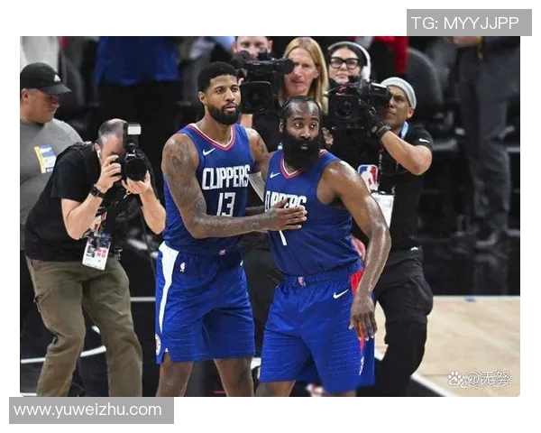 福建与北京常规赛对决精彩回顾球队表现与战术分析全景呈现 福建与北京常规赛对决精彩回顾球队表现与战术分析全景呈现