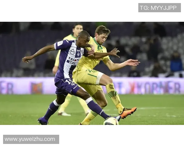 罗德兹与郎斯的激烈对决揭示法甲新赛季的竞争格局与球队实力分析