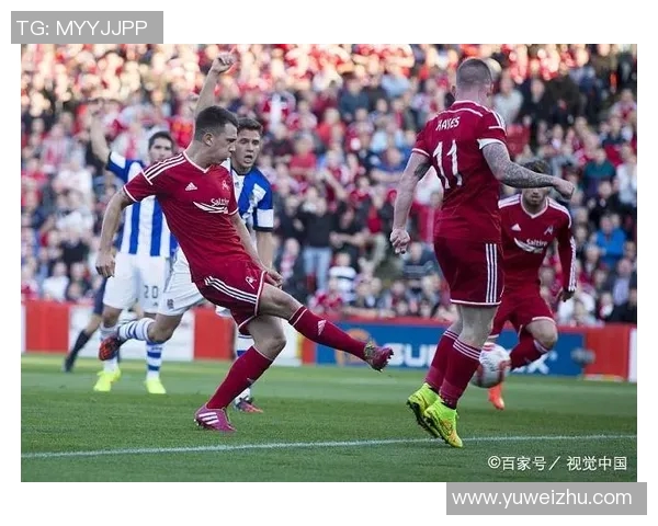 邓迪联与哈茨激战正酣谁能在这场对决中笑到最后