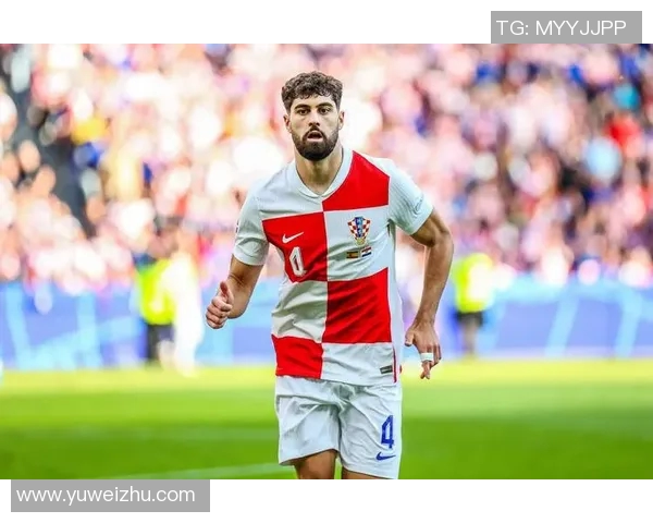 格瓦迪奥尔：年轻天才后卫如何在足球世界中崭露头角与未来展望