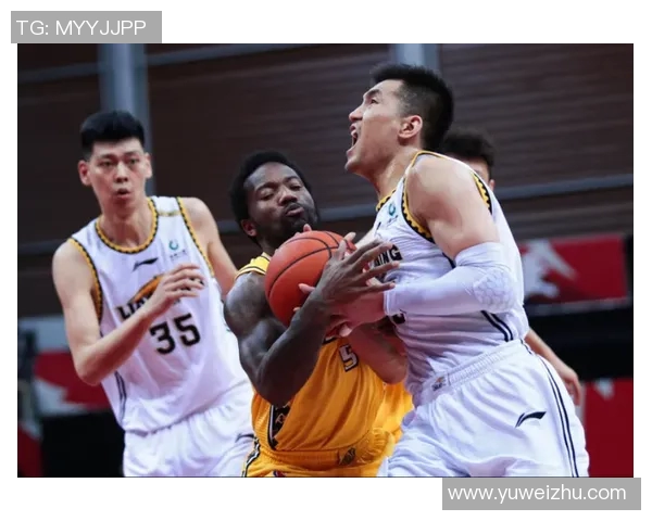 清水鼓动与湘南比马激战正酣球迷期待精彩对决与精彩进球